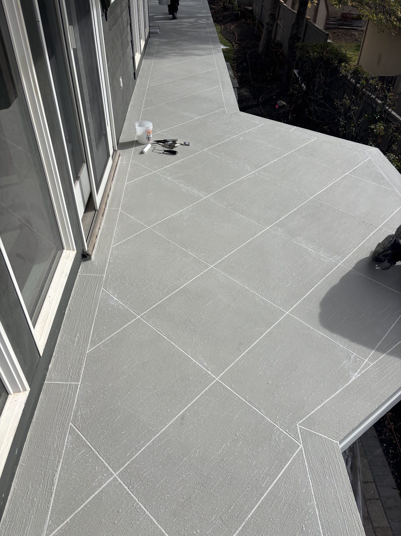 Gray geometric waterproof deck tile pattern